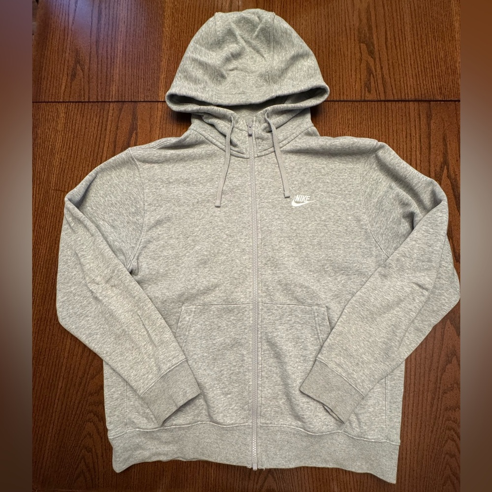 Nike Men’s Gray Zip-Up Hoodie